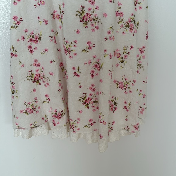 Bustier Lace Floral Dress - Picture 4 of 5